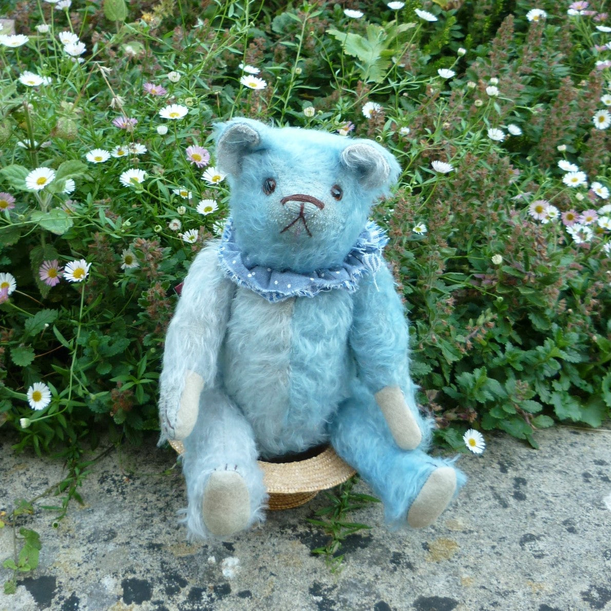 Artist Bears From Around The World – Teddy Bears